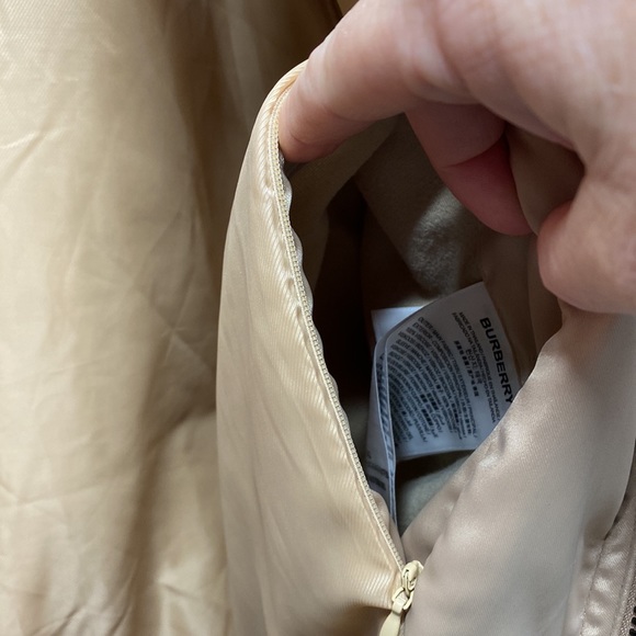 BURBERRY Harlington Logo Patch Satin Bomber Jacket - Picture 13 of 16